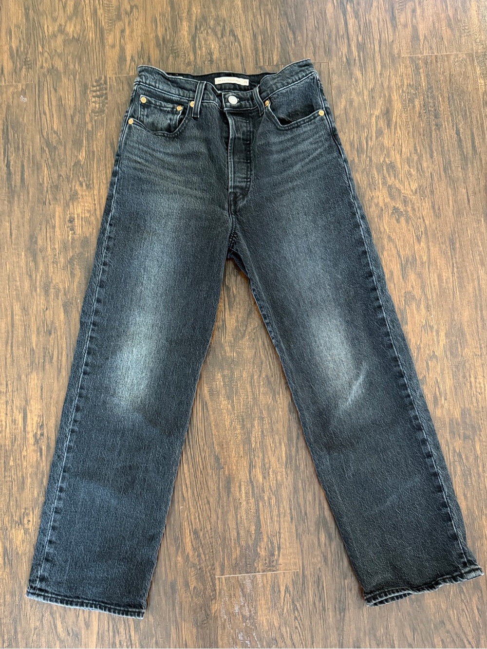 Levi's Ribcage Straight Ankle Jeans Sz 28, Like New!